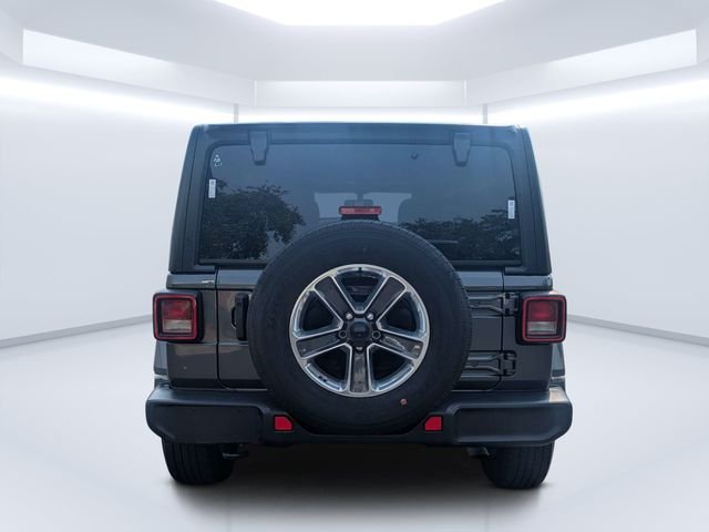 Used 2023 Gray Jeep Sahara image 4