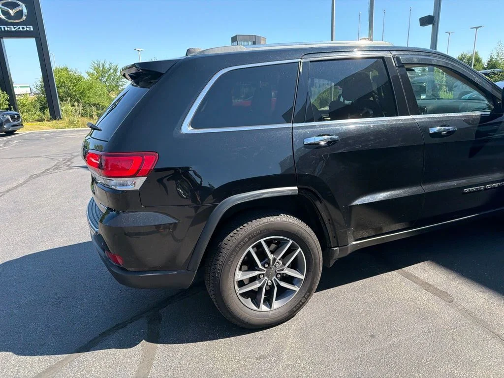 Used 2020 Black Jeep Limited image 9
