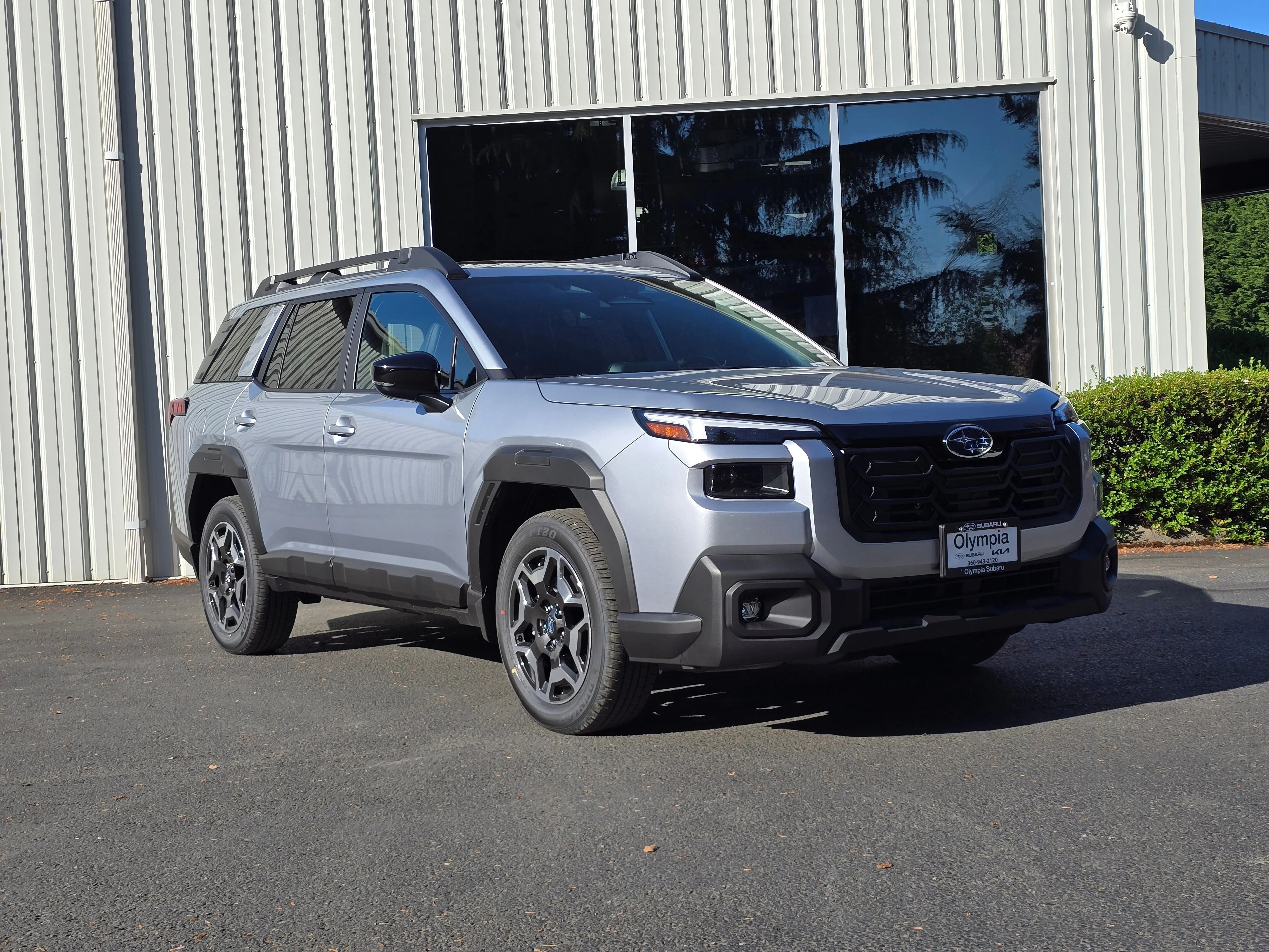 2026 Subaru Outback Touring's photo
