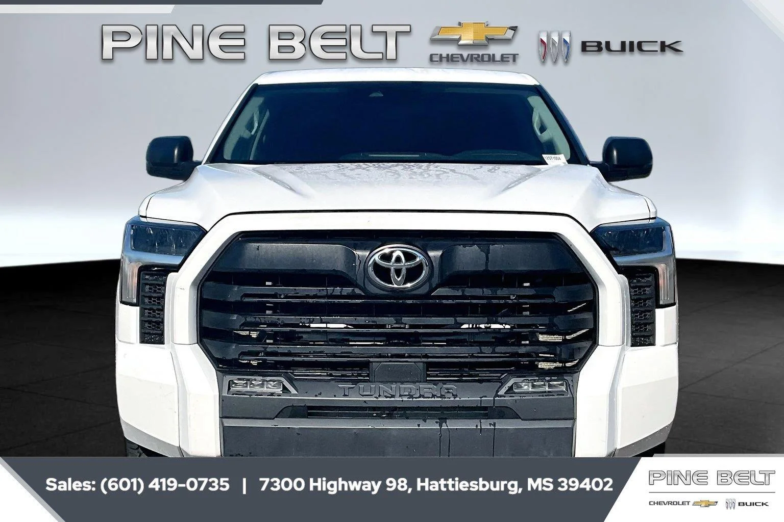Used 2023 Ice Cap Toyota SR5 image 3