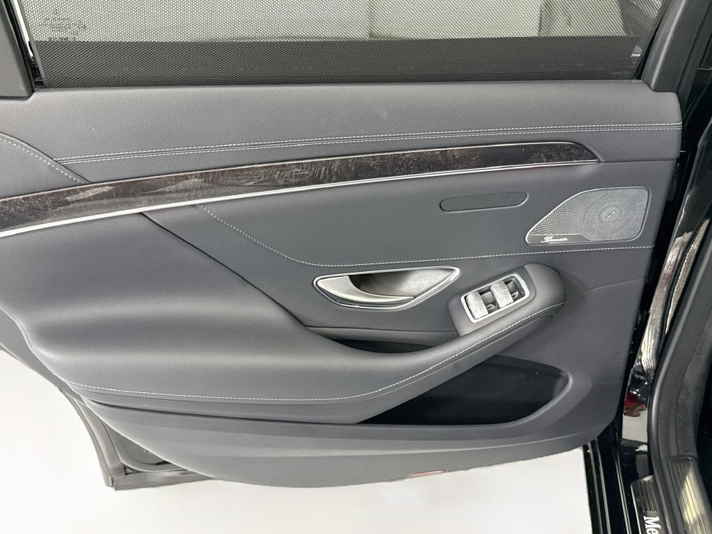 Used 2017 Black Mercedes-Benz S 550 image 25