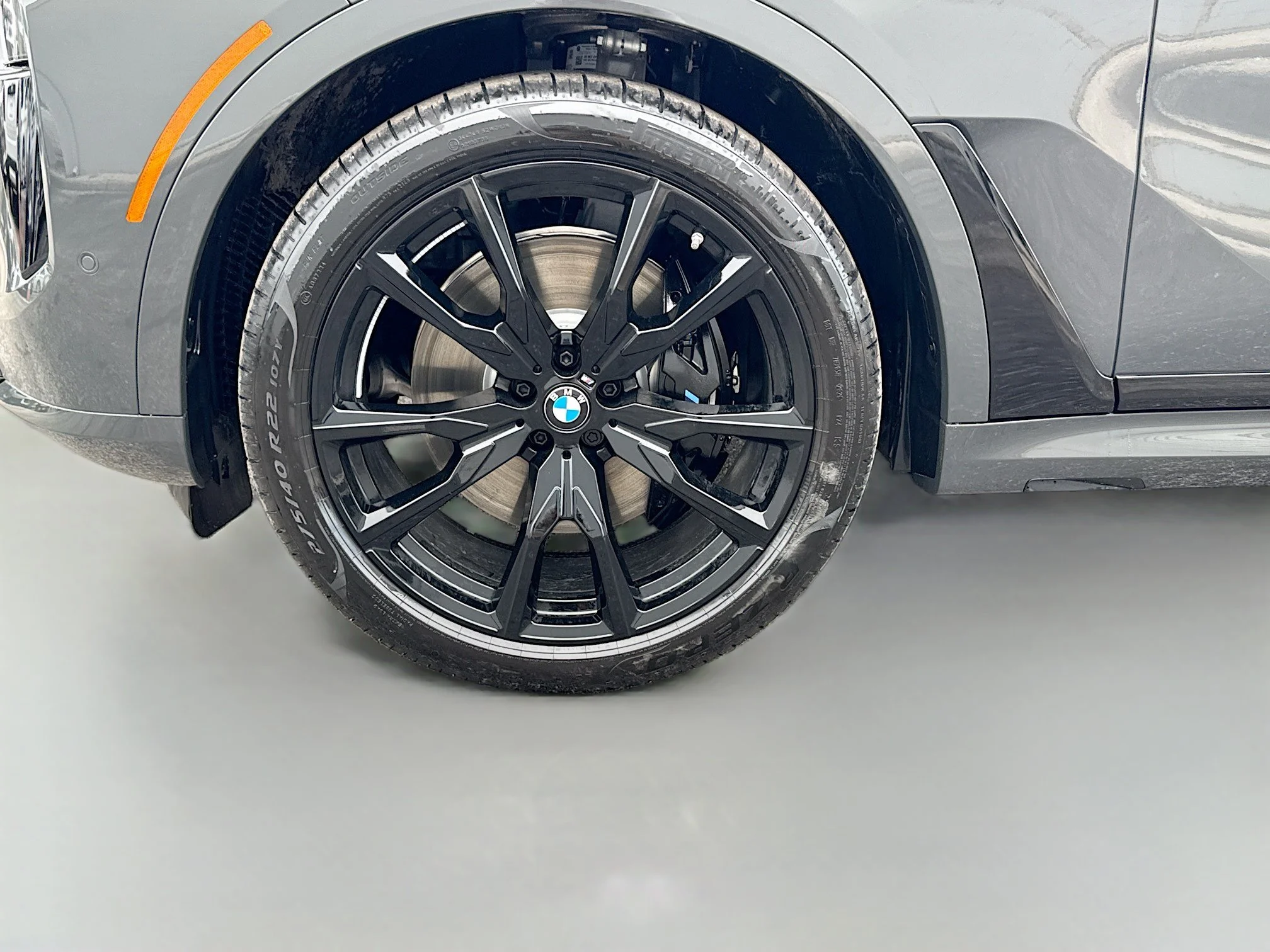 New 2027 Dravit Grey Metallic BMW xDrive40i image 43
