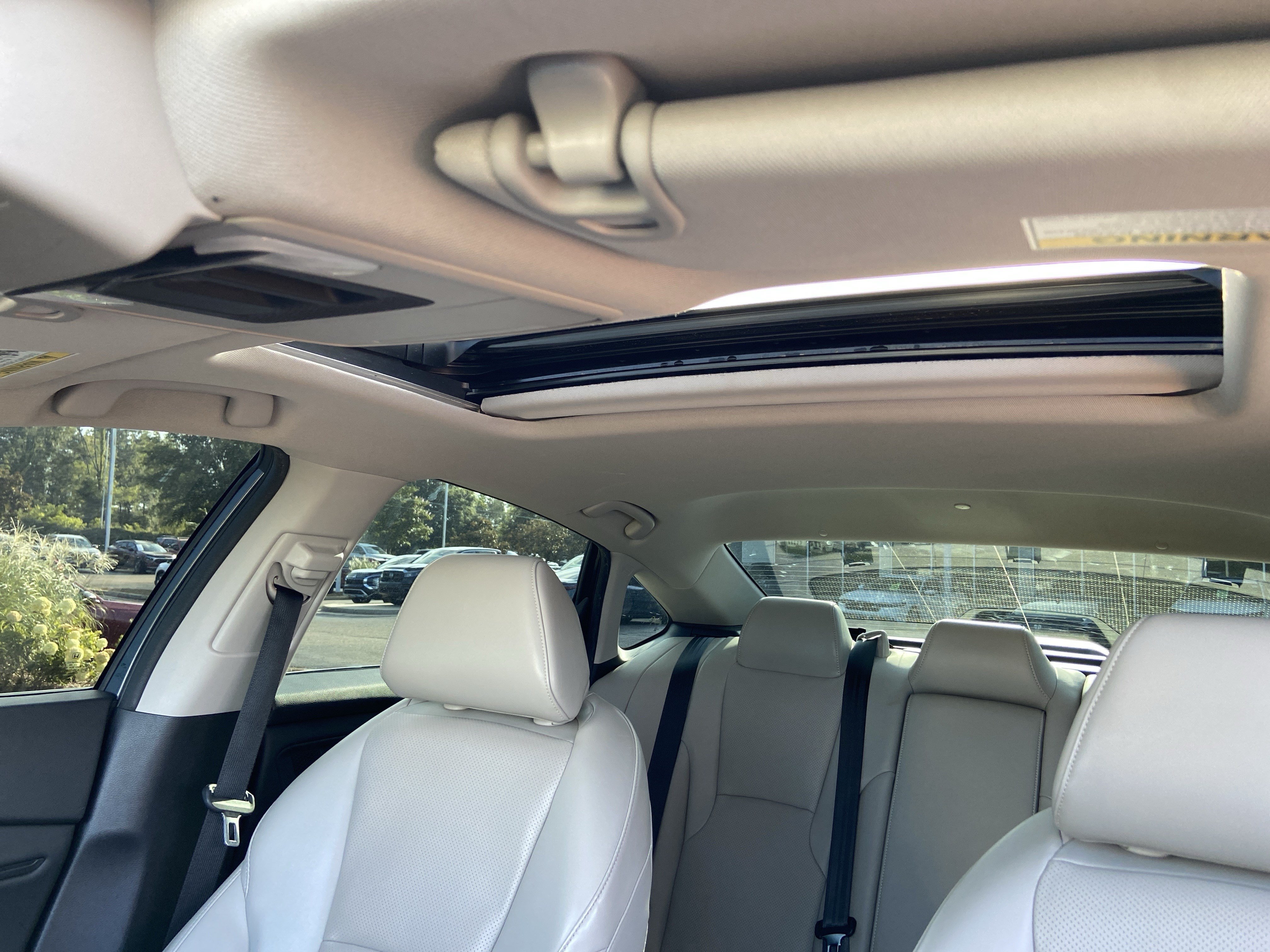 Used 2023 Meteorite Gray Metallic Honda Touring image 39