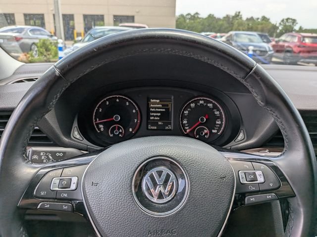 Used 2020 White Volkswagen 2.0T SEL image 26