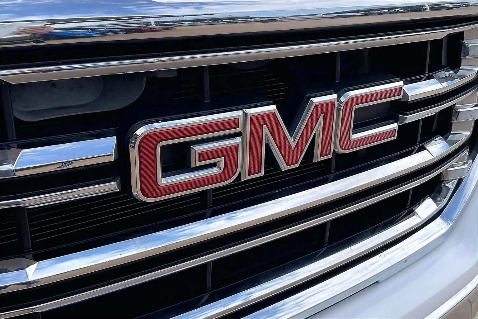 Used 2016 Summit White GMC SLT image 27
