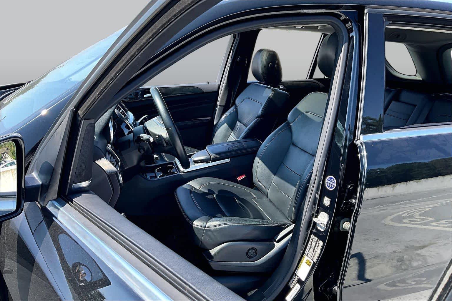 Pre-Owned 2015 Mercedes-Benz ML 350