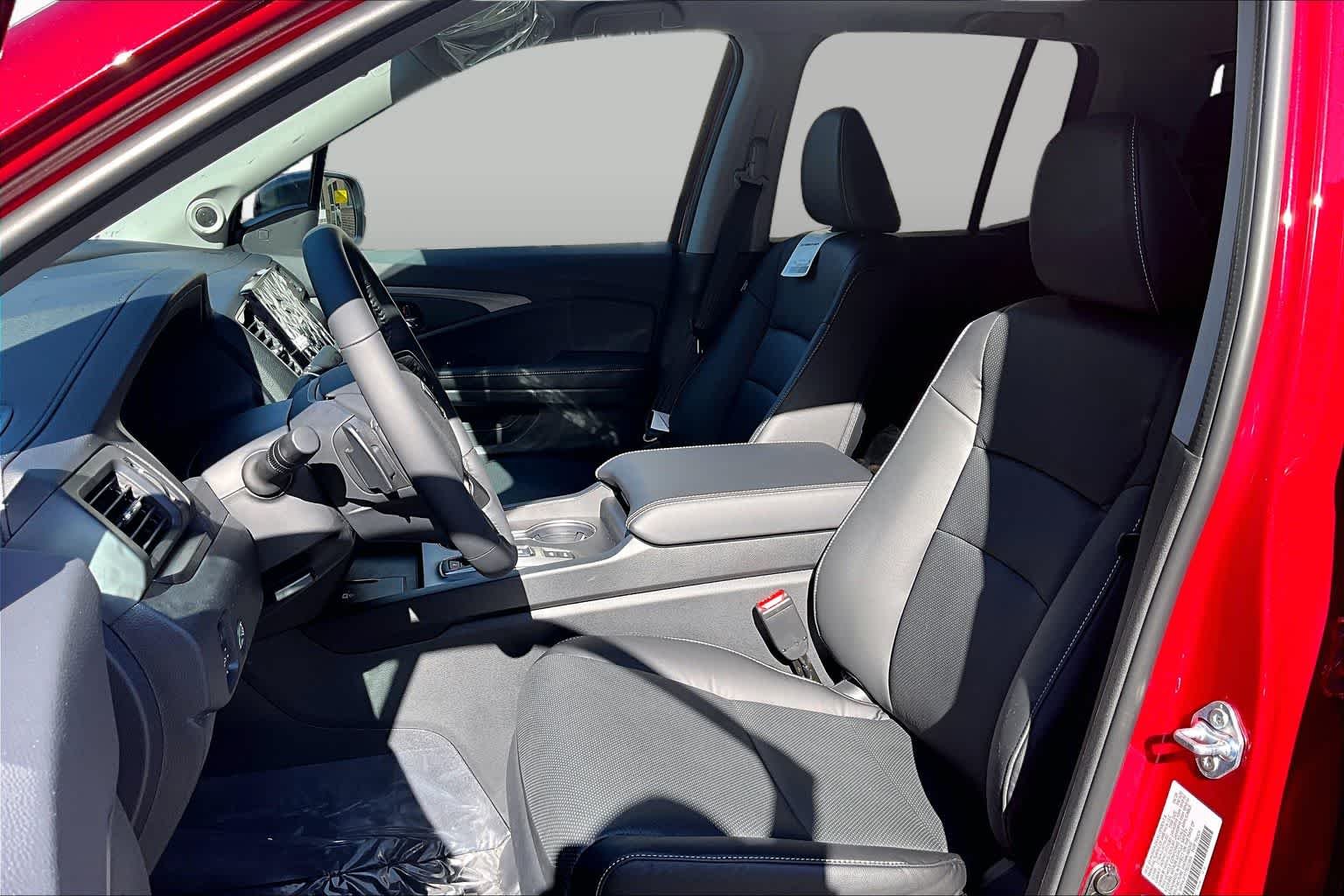 New 2026 Radiant Red Metallic II Honda RTL image 14
