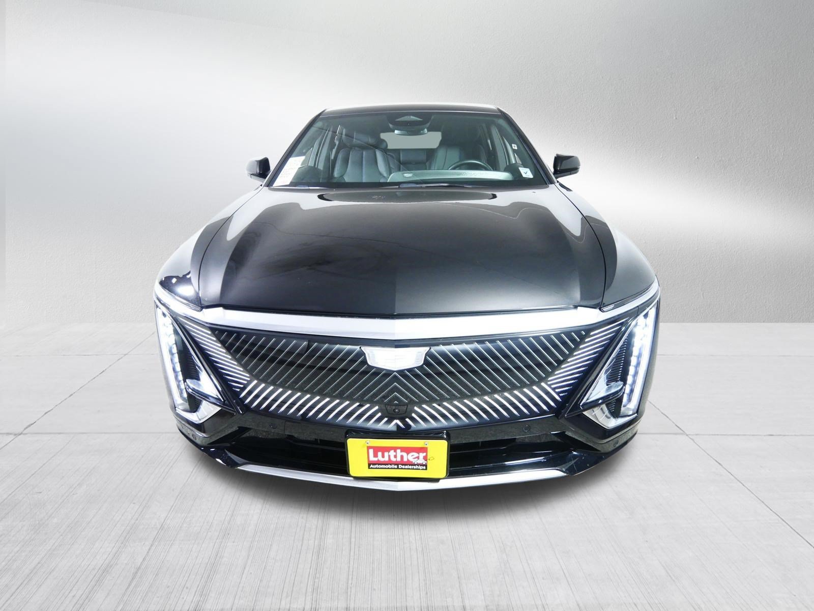 Used 2024 Cadillac LYRIQ Luxury 2 with VIN 1GYKPRRLXRZ115116 for sale in Brooklyn Center, MN