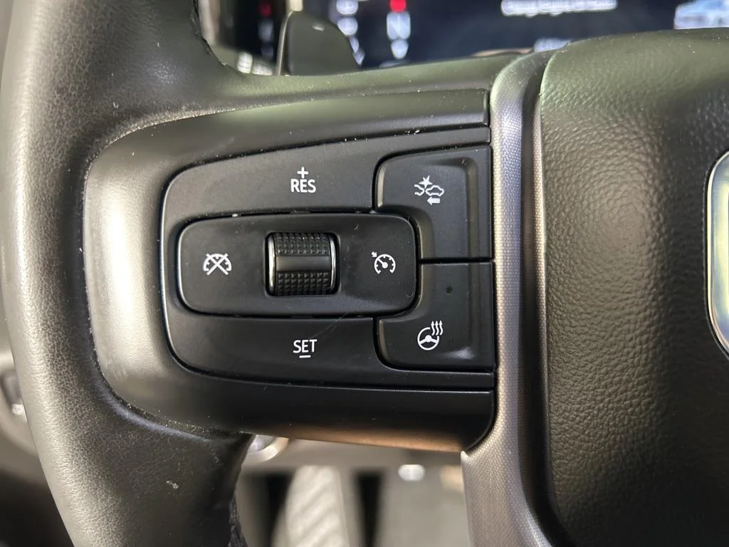 Used 2024 Onyx Black GMC SLT image 25