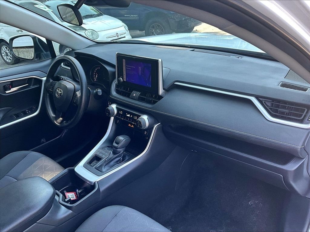 Used 2025 White Toyota XLE image 14