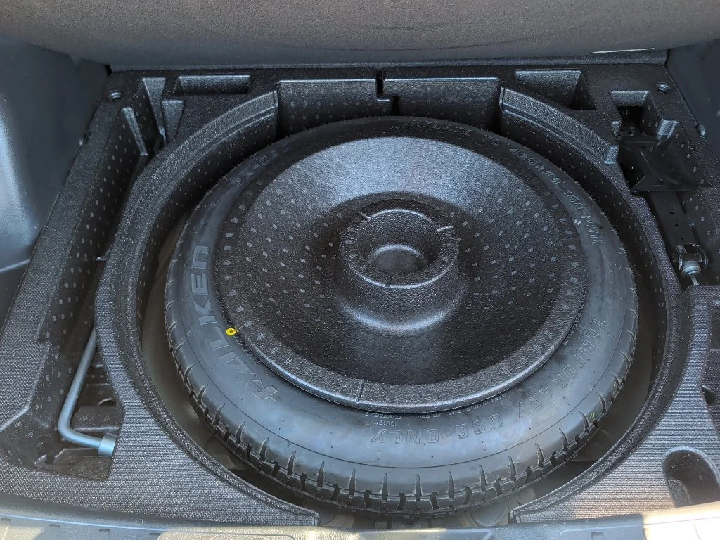 Used 2024  Mitsubishi  image 8