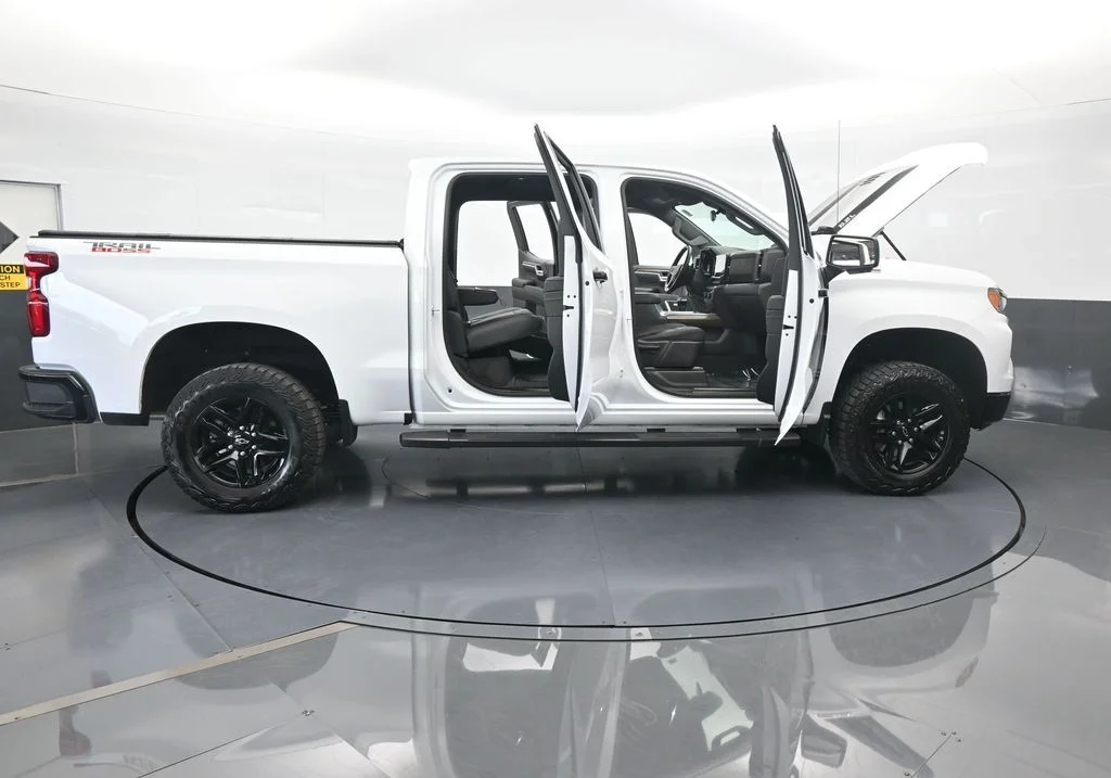 Used 2024 Summit White Chevrolet LT Trail Boss image 83