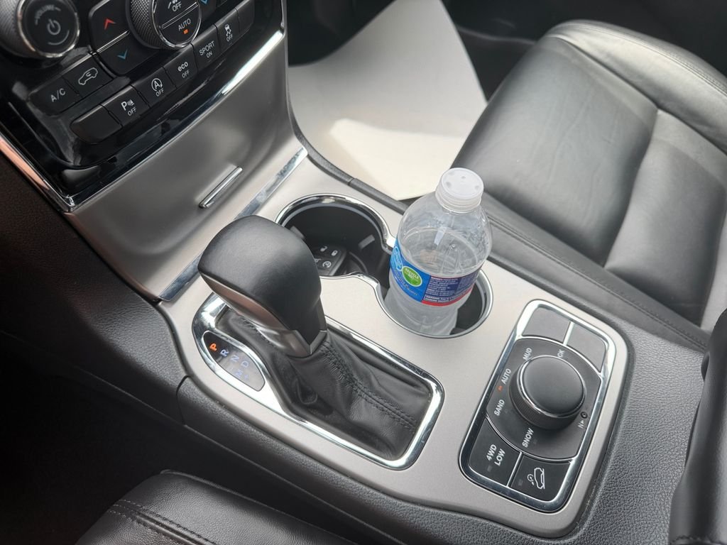 Used 2019 Black Jeep Limited image 15