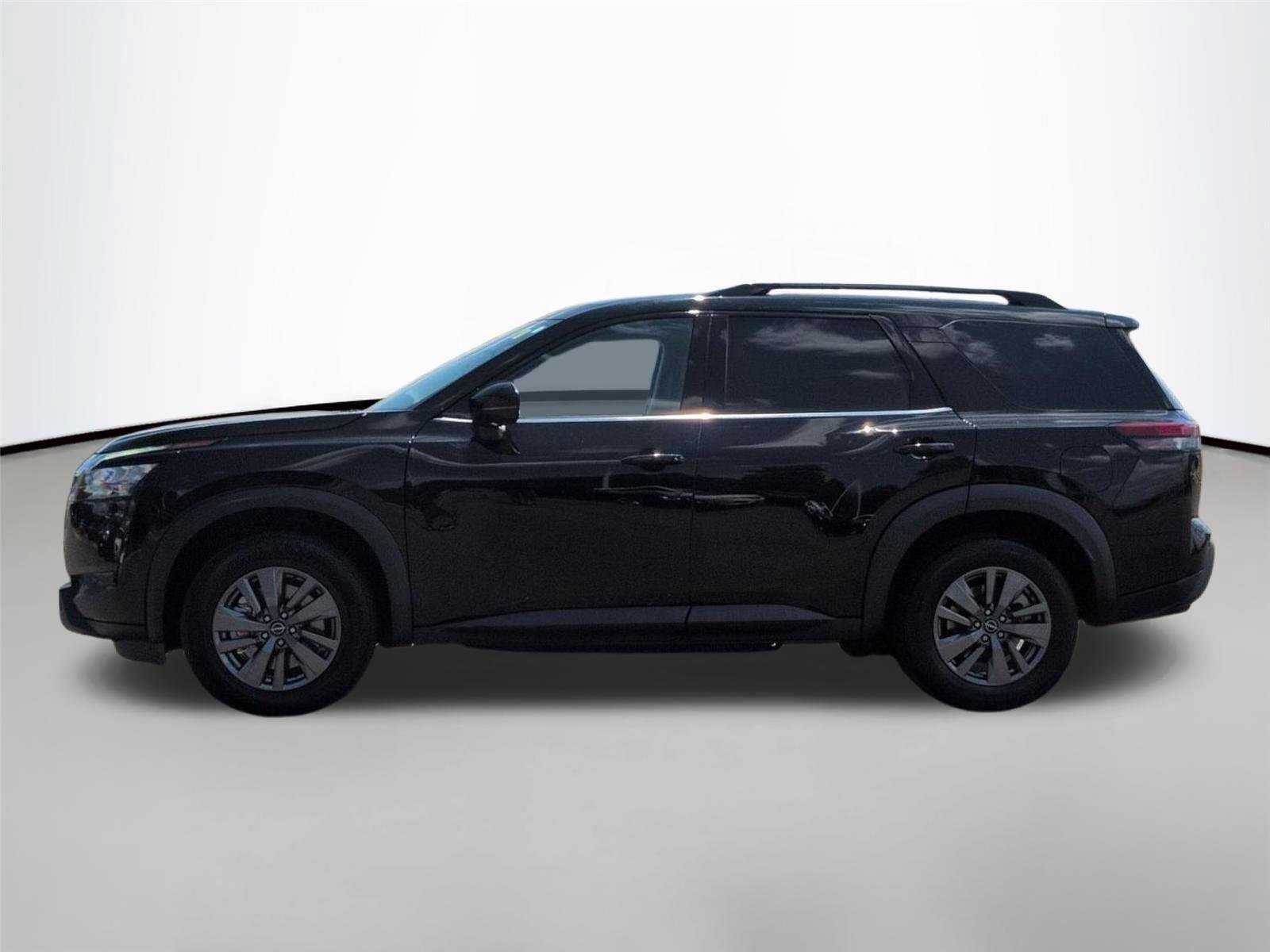 Used 2024  NISSAN SV image 2