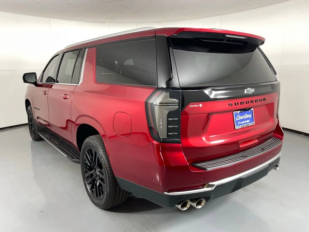 2025 Chevrolet Suburban Premier - Photo 7