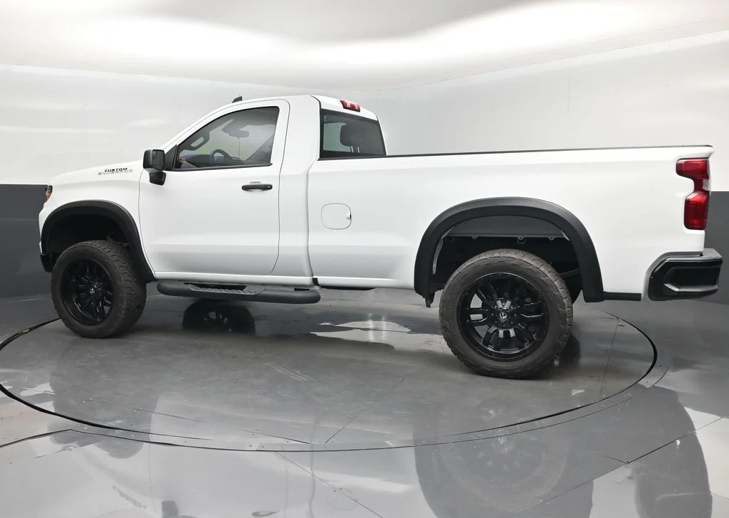 Used 2024 White Chevrolet WT image 10