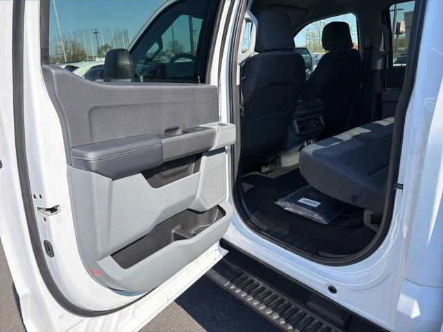 New 2026 White Ford XLT image 14