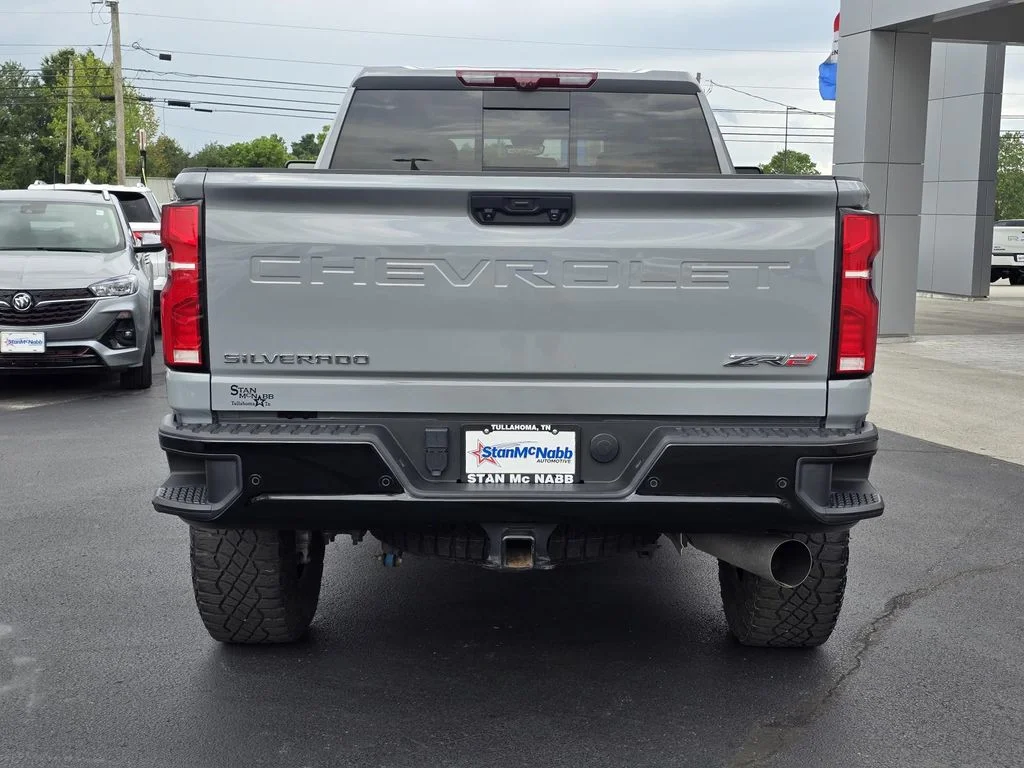 Used 2025 Slate Gray Metallic Chevrolet ZR2 image 7