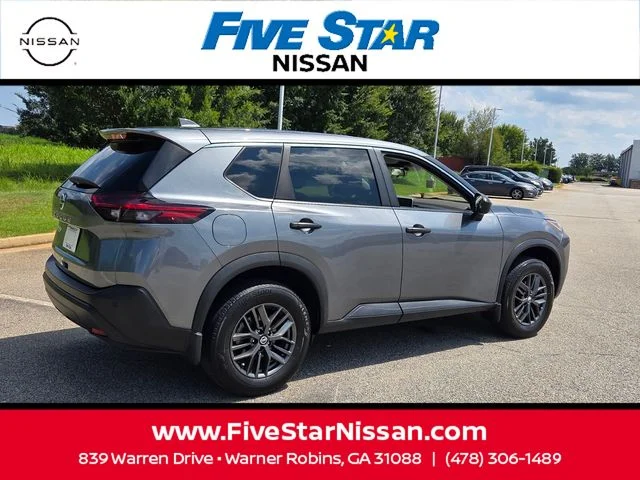 Used 2021 Gray Nissan S image 12