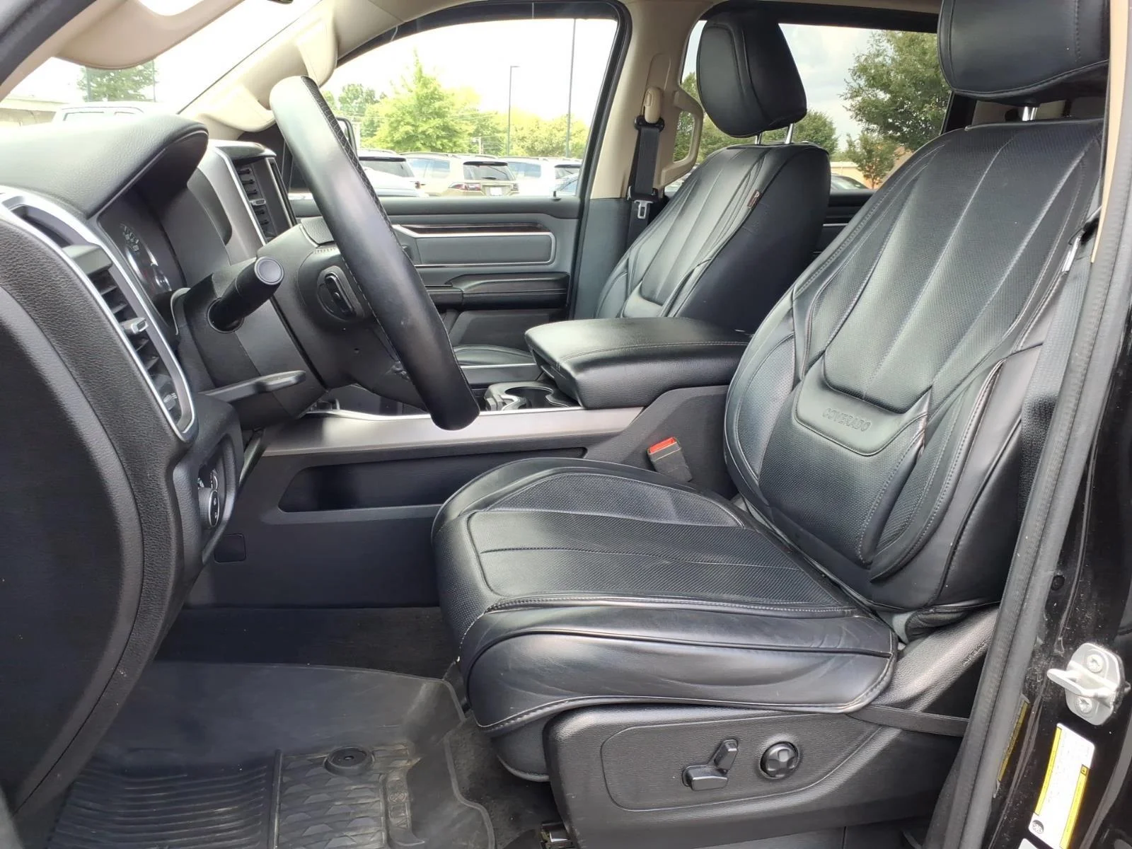 Used 2020 Diamond Black Crystal Pearlcoat Ram Big Horn image 18