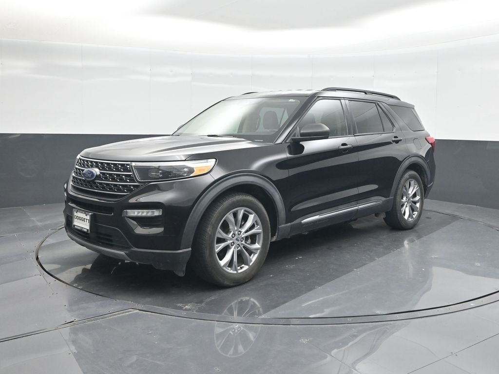 Used 2021 Black Ford XLT image 1