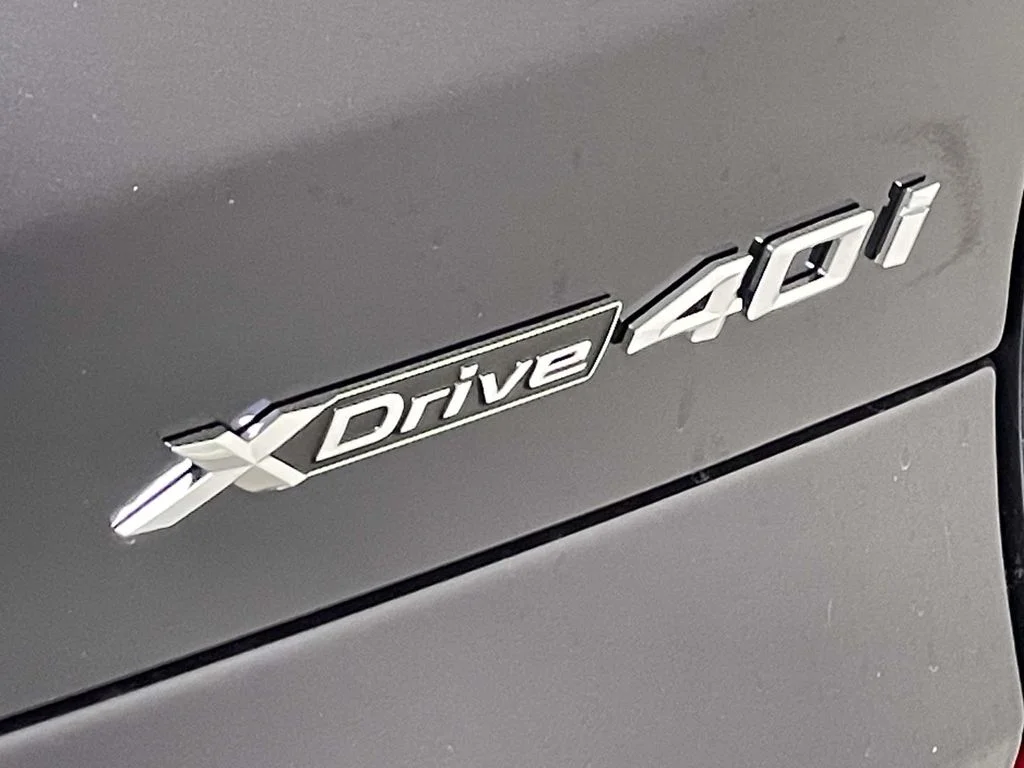 New 2026 Black BMW xDrive40i image 11