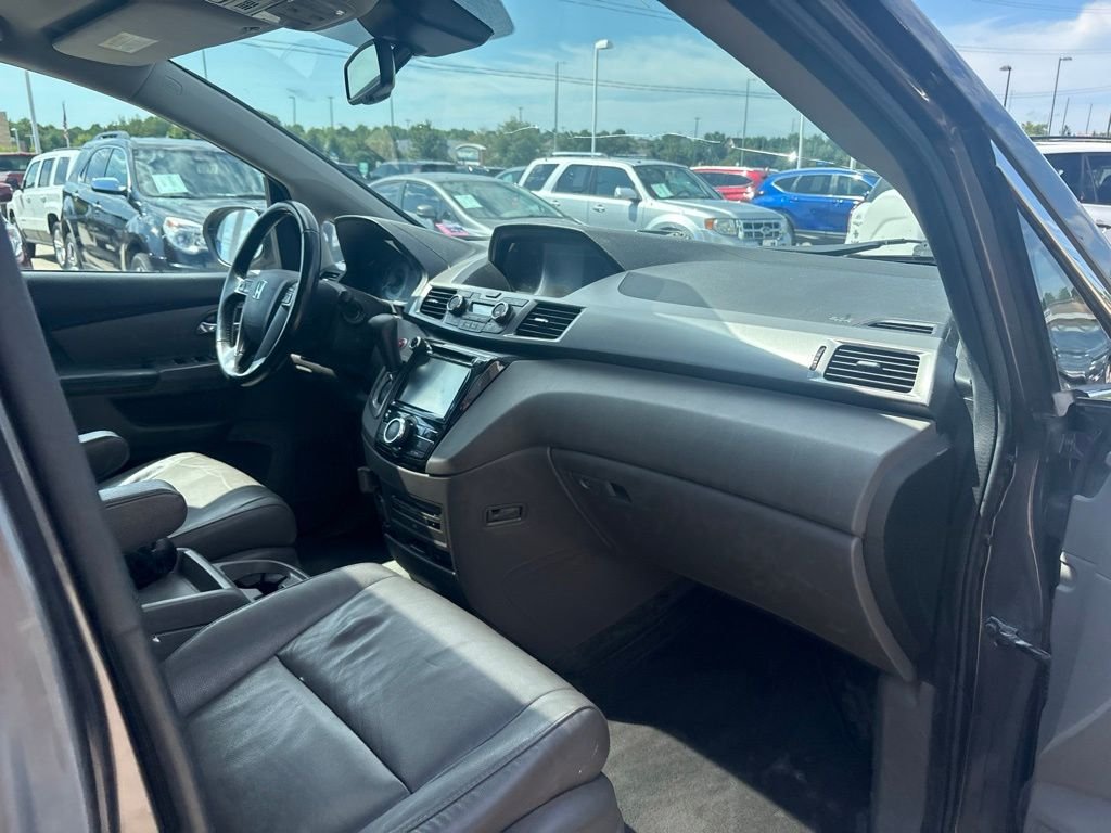 Used 2016 Gray Honda EX-L image 26