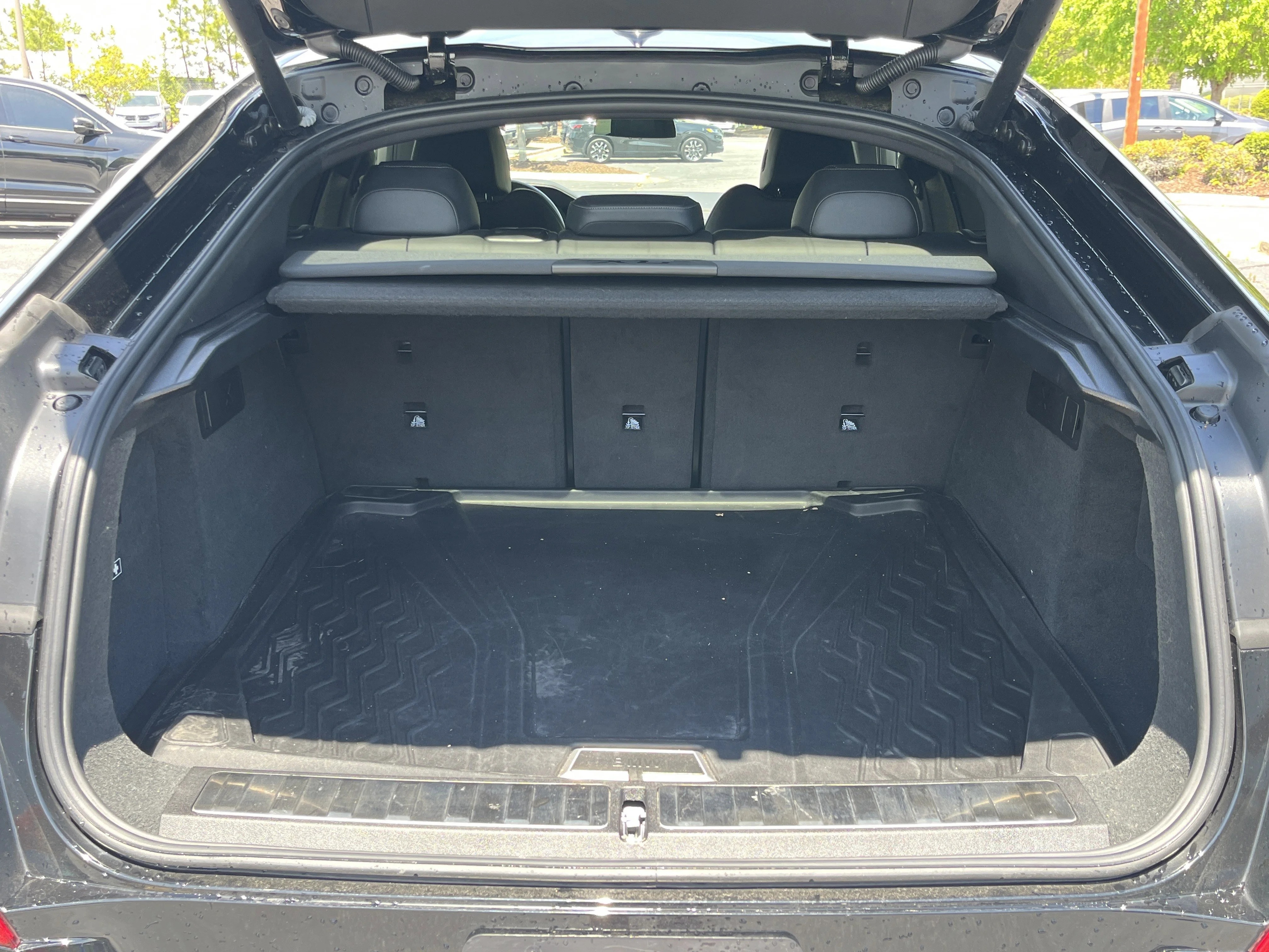 Used 2023 Jet Black BMW xDrive40i image 25