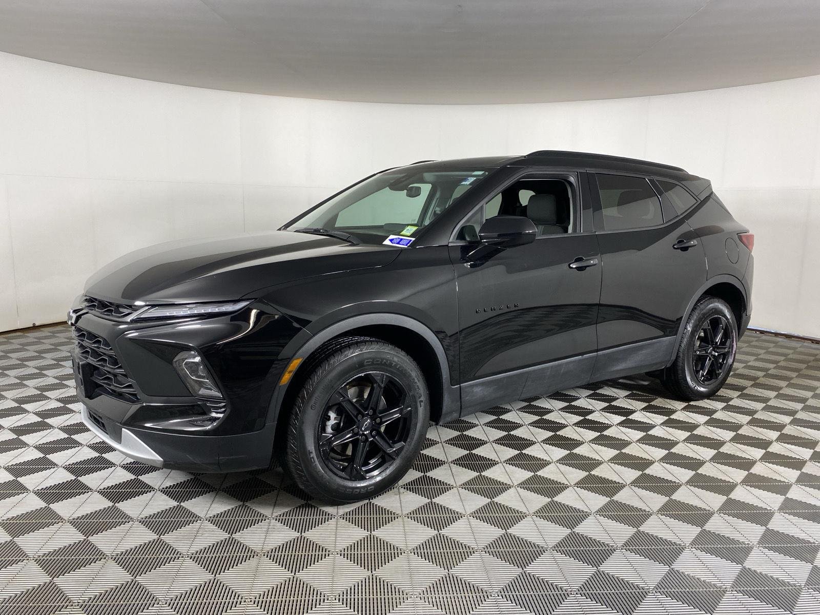 Used 2024 Black Chevrolet LT image 3