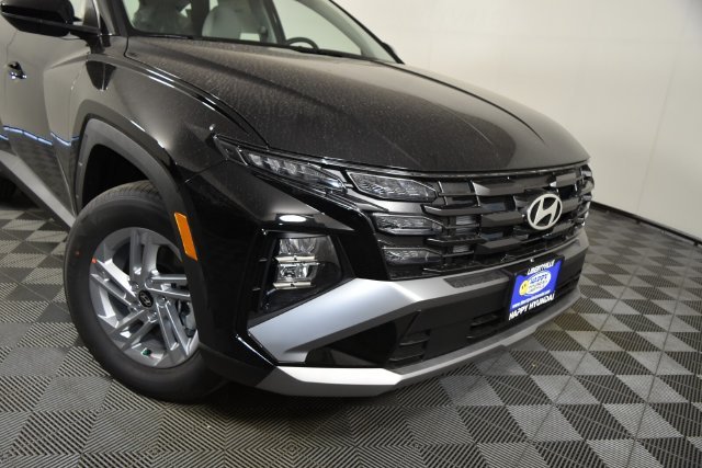 New 2026 Black Hyundai SE AWD image 2