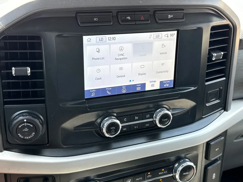 Used 2022 White Ford XLT image 23