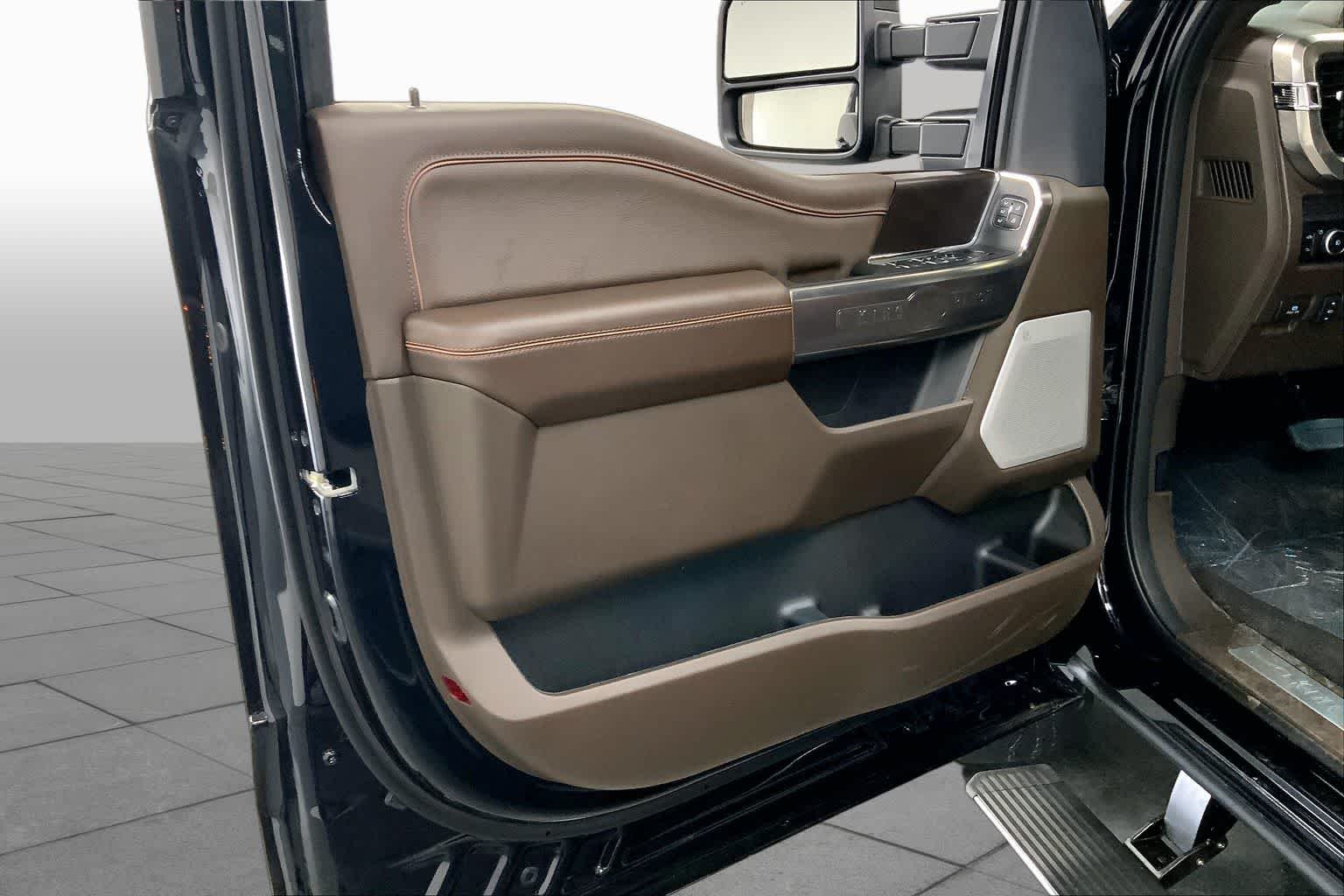 New 2026 Agate Black Metallic Ford F-350® King Ranch® image 10