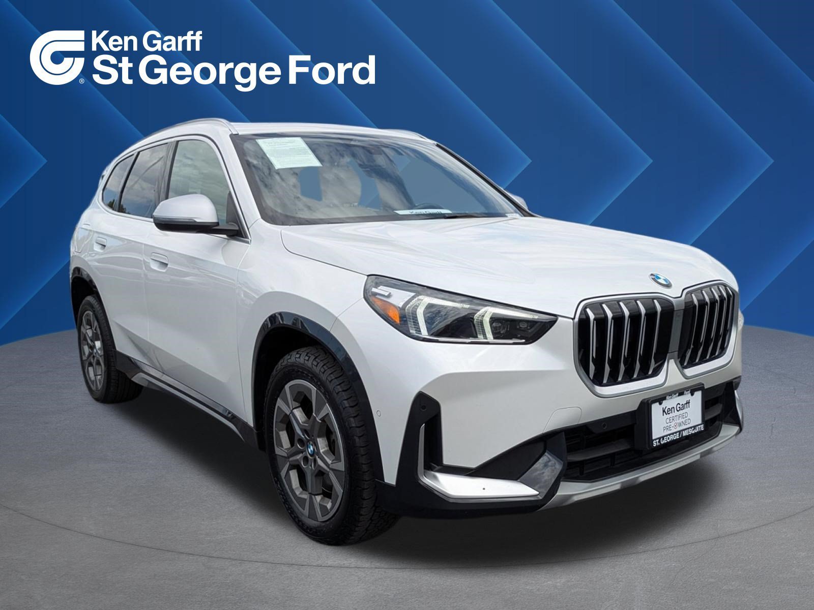 Used 2024 Mineral White Metallic BMW xDrive28i image 1