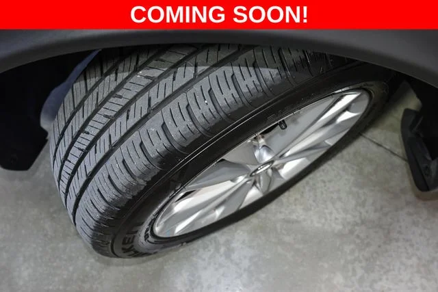 Used 2019 Gray Nissan S image 12