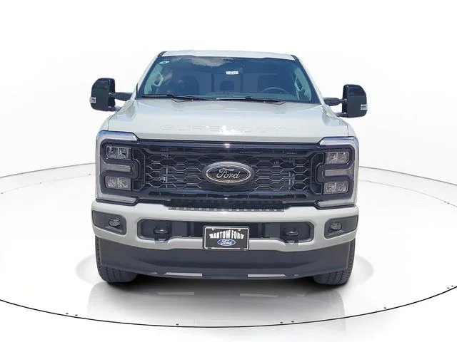 New 2026 Avalanche Ford Lariat image 2