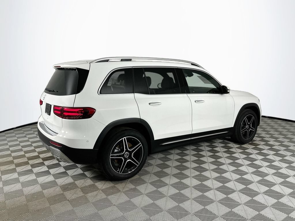 New 2026 Polar White Mercedes-Benz GLB 250 image 39