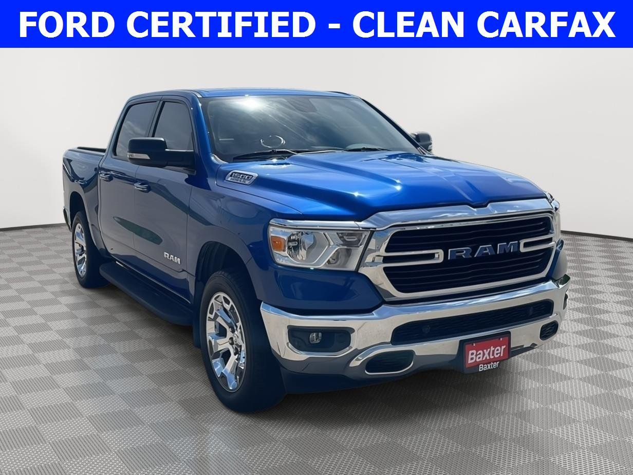 2019 RAM 1500 Big Horn/Lone Star 4x4 Crew Cab 5'7's photo