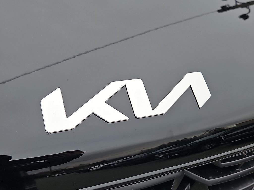 New 2026 Black Kia LX image 14