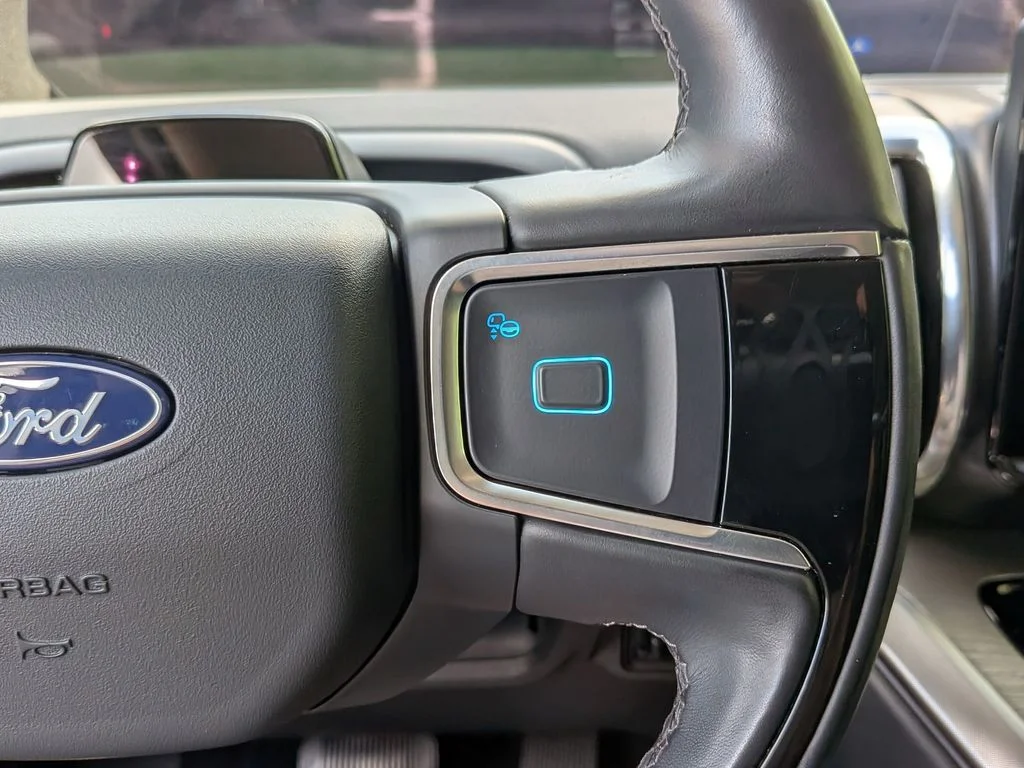 Used 2025 Black Ford Platinum image 20
