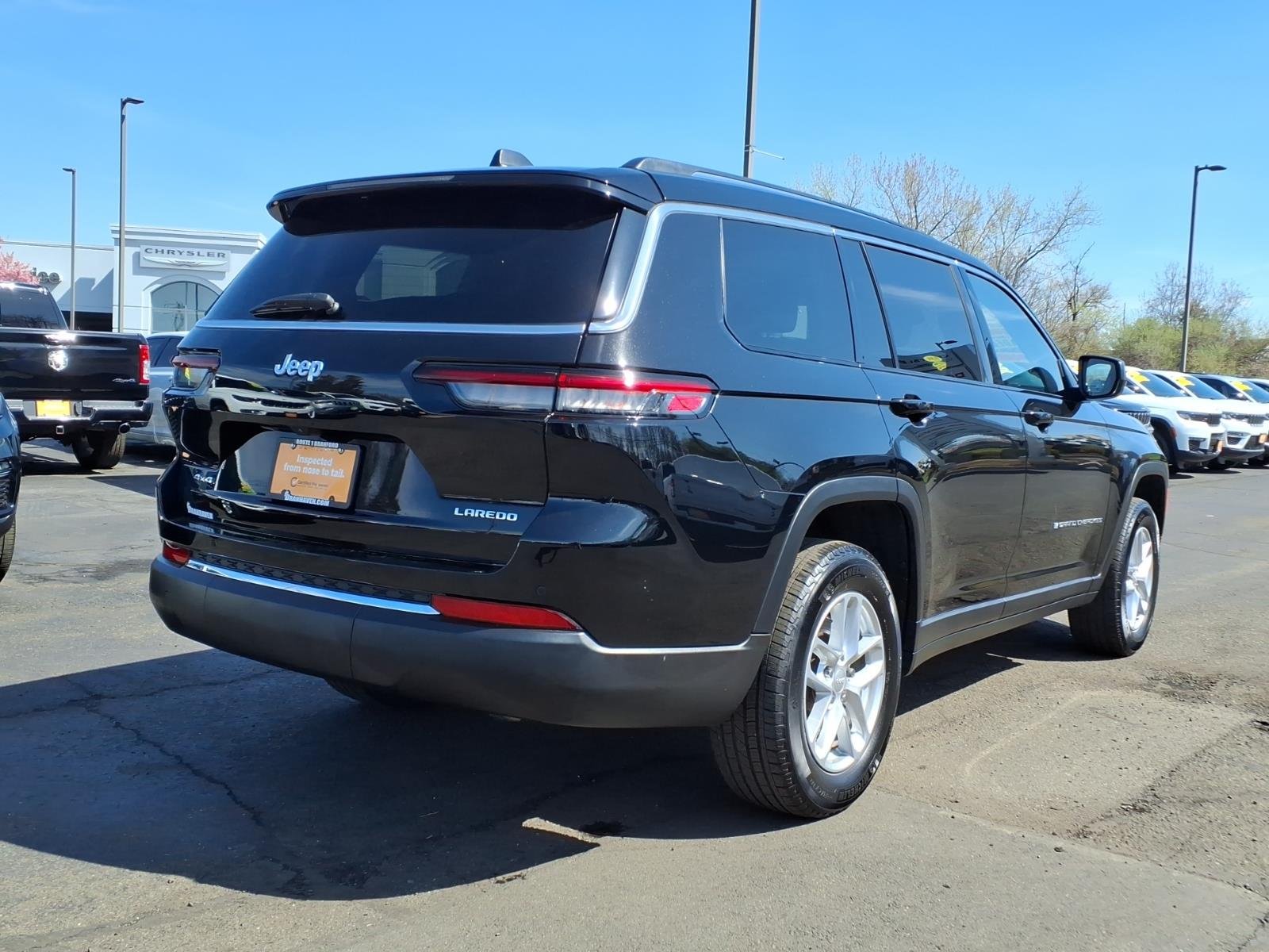 Used 2023 Black Jeep Laredo image 6