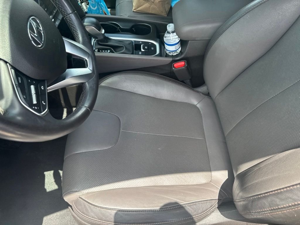 Used 2020 Gray Hyundai SEL image 4