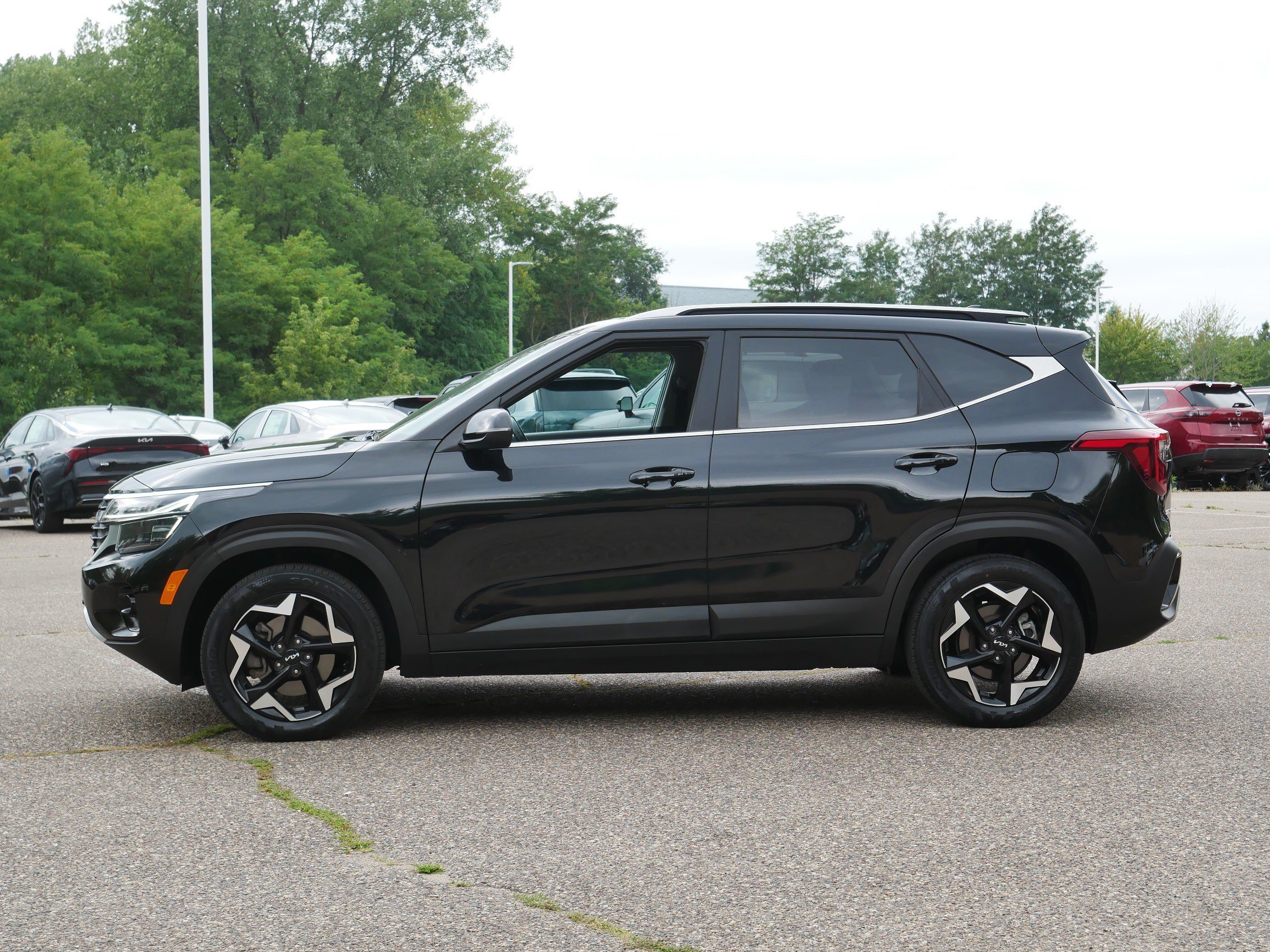 Certified Used 2024 Fusion Black Kia EX image 4