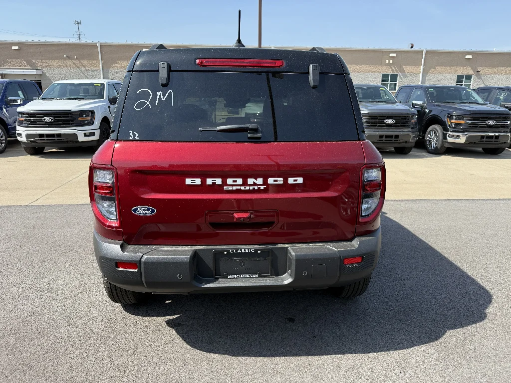 New 2026 Ruby Red Metallic Tinted Clearcoat Ford Outer Banks® image 4