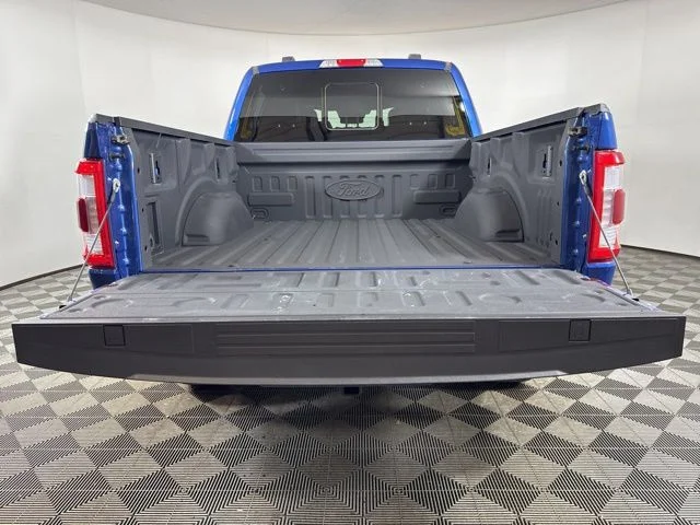 Used 2023 Blue Metallic Ford Lariat image 19