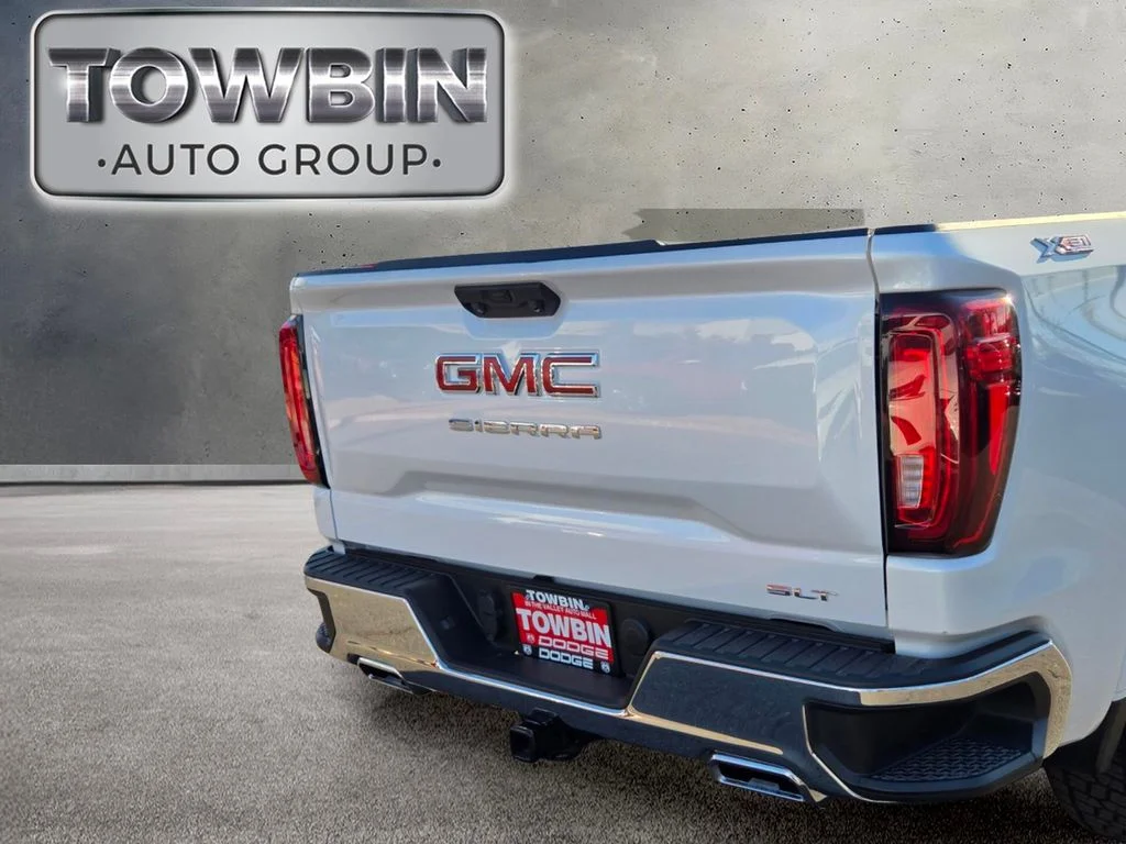 Used 2023 White GMC SLT image 5