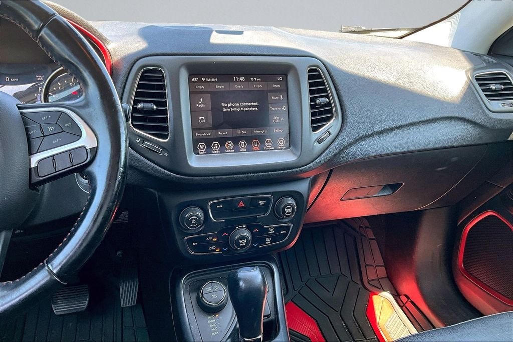 Used 2020 White Jeep Trailhawk image 6