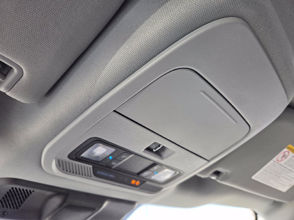 New 2027 Marsh Gray Metallic Ford F-250® XLT image 8