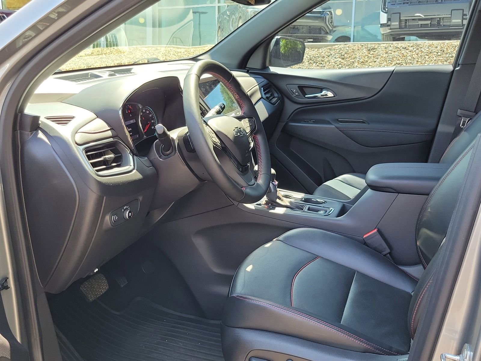 Used 2023 Gray Chevrolet RS image 9