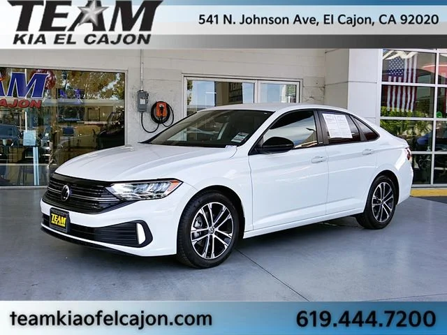 Used 2024 White Volkswagen 1.5T Sport image 5