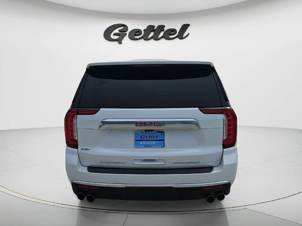 Used 2021 WHITE FROST TRICOAT GMC Denali image 6